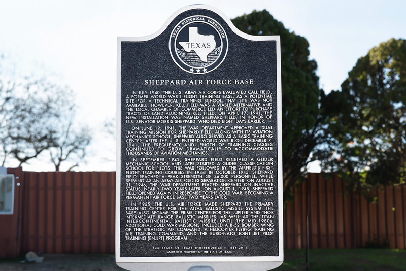 In 1988, Fort Sill National Bank opened to its first branch at Sheppard Air Force Base, Texas. 